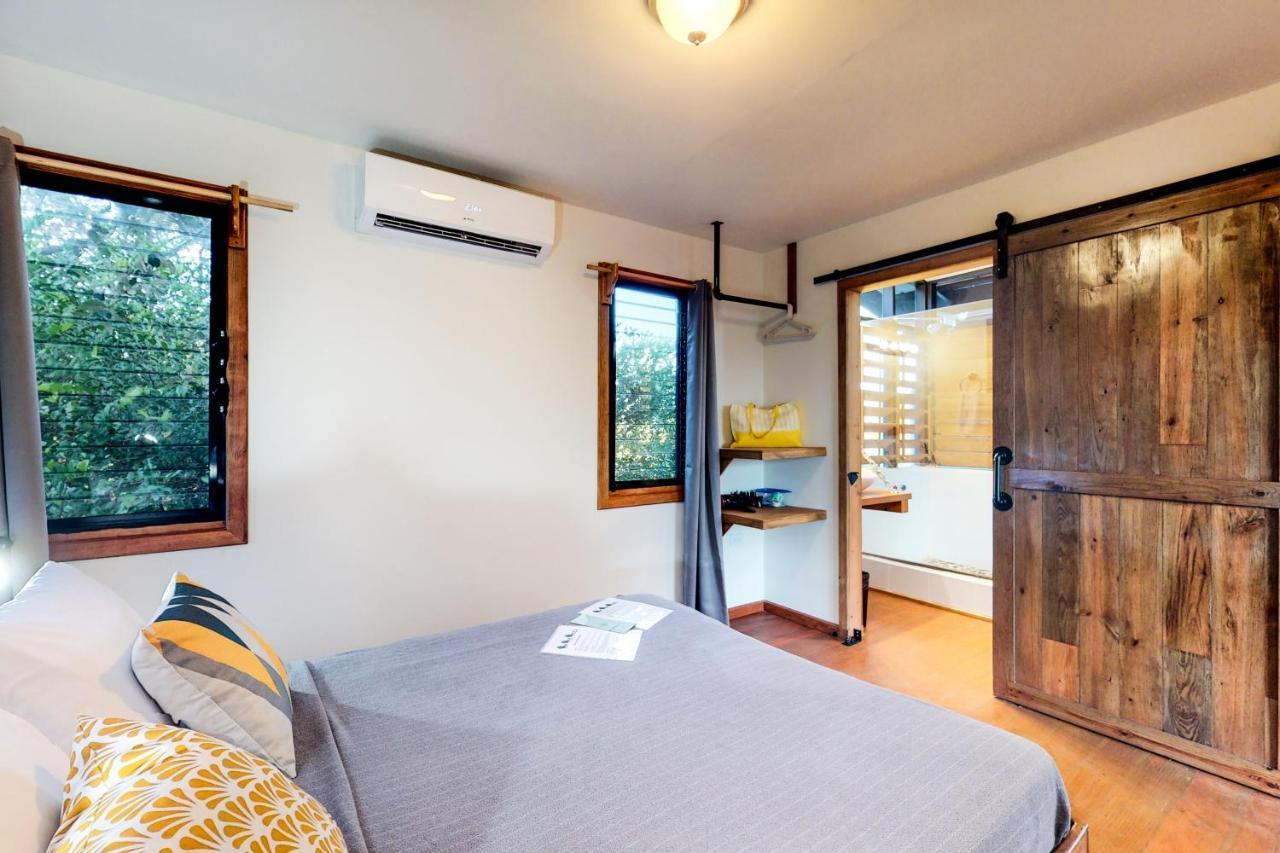 Inn The Trees Cabanas Placencia Extérieur photo